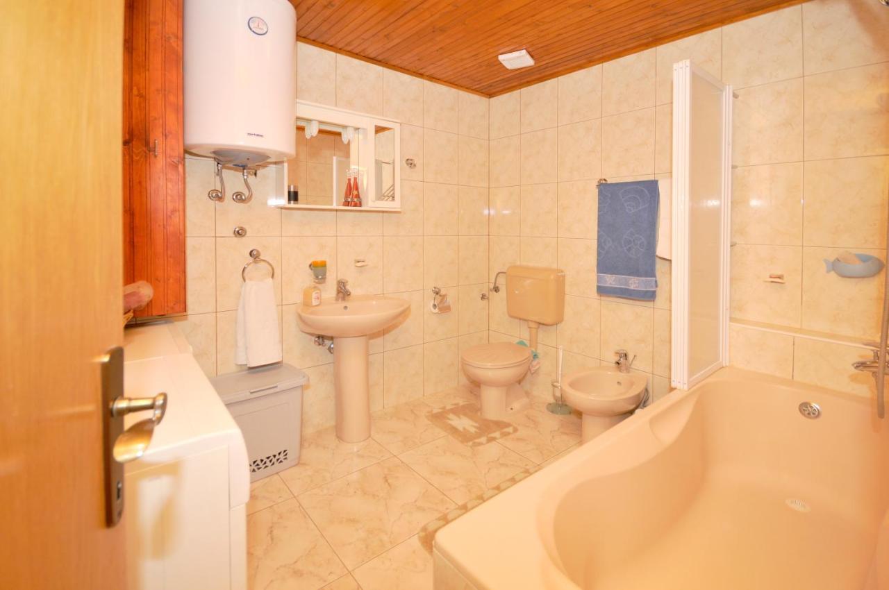 Apartman Elena Trogir Exteriör bild