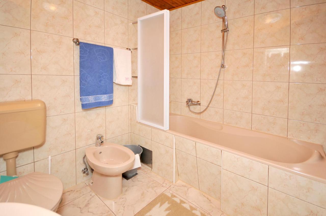 Apartman Elena Trogir Exteriör bild