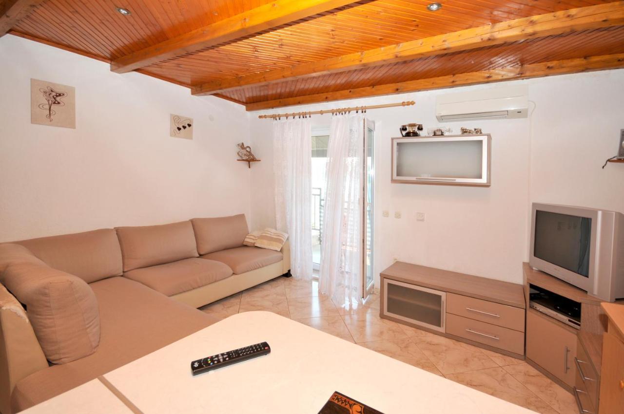 Apartman Elena Trogir Exteriör bild